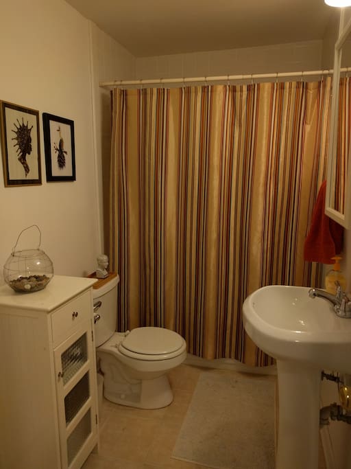 Full private bath