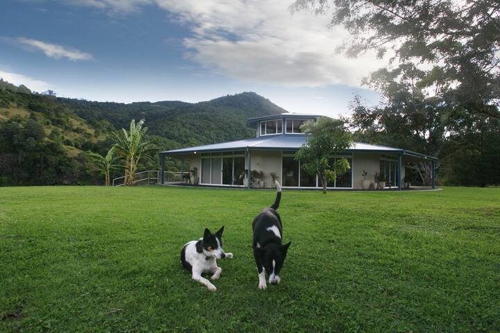 The World Famous ROTATING HOUSE gallery image 2