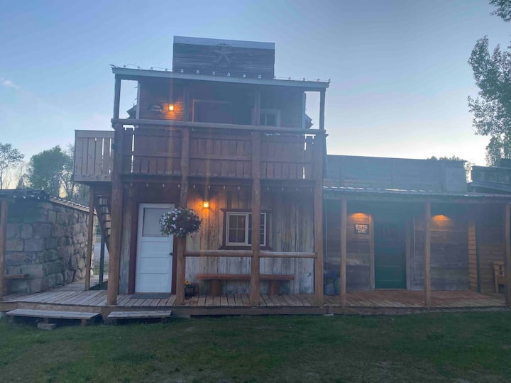 Sheriff's Office Cabin At Mountain River Ranch Cabins for Rent in