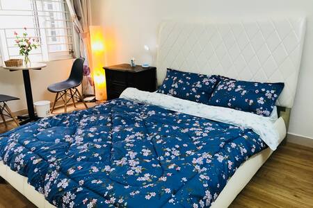 Viet’sCozy House#1, 10 min to West lake  on foot:)