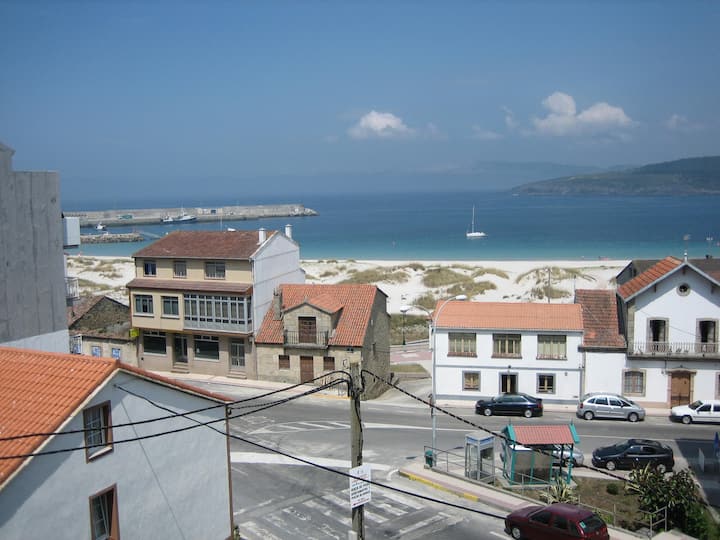 Laxe Appartement En Face De La Plage Dans Lecentre - Laxe