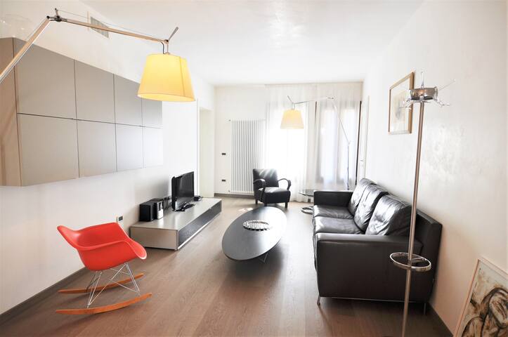 Stylish 100 meter from San Marco square, sleeps 6 gallery image 2