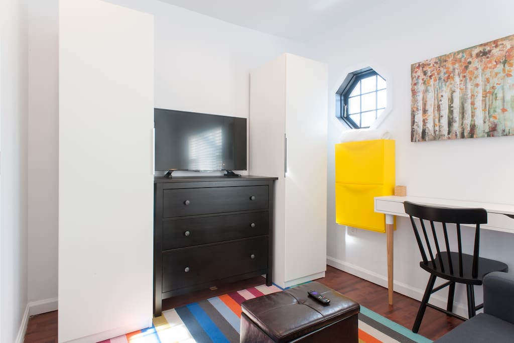 Desk, TV and closet