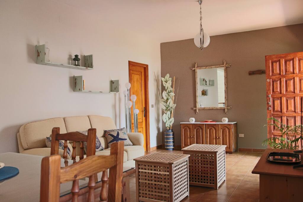 Amplio salón-comedor. Junio 2018.
