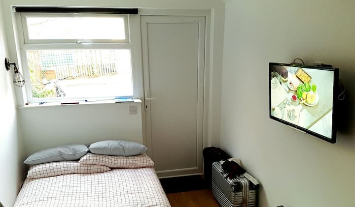 ห้องสว่าง