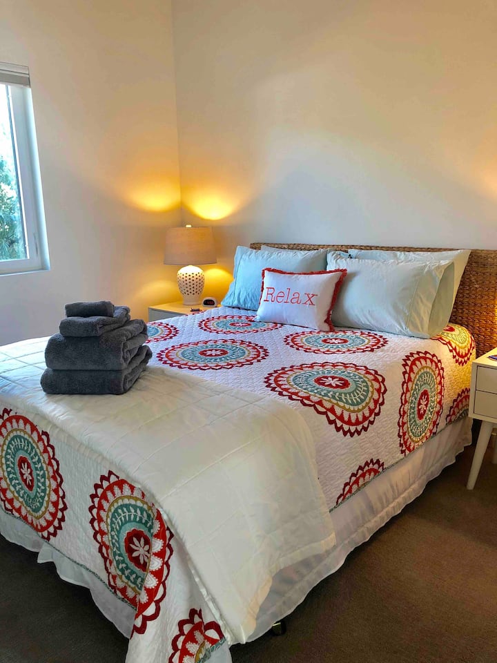 Queen bed, Nectar mattress, soft linens and towels for your master bedroom.
