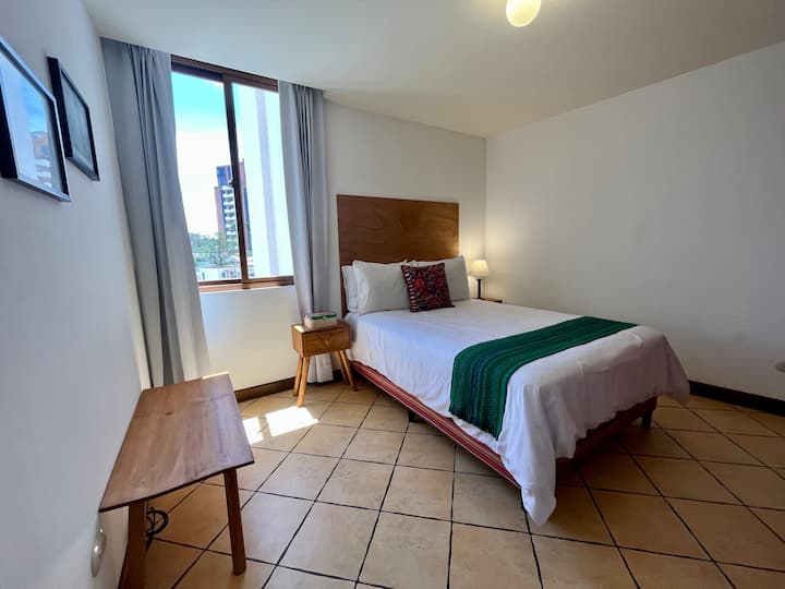 ห้องนอนที่สามพร้อมตู้เสื้อผ้า