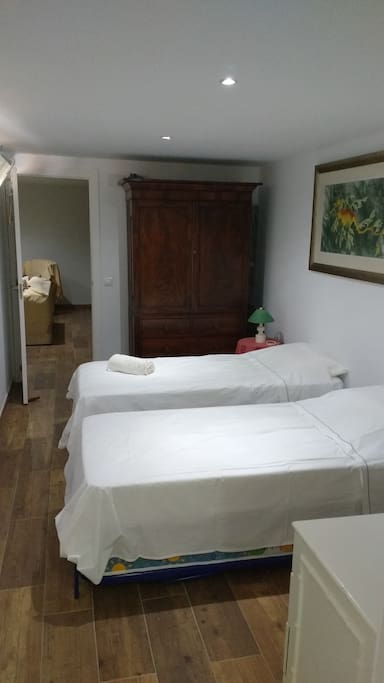 Bedroom as twin
