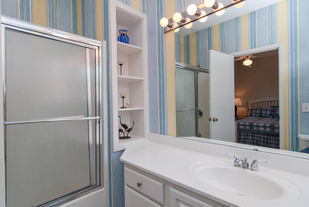 En suite bathroom for bedroom 4