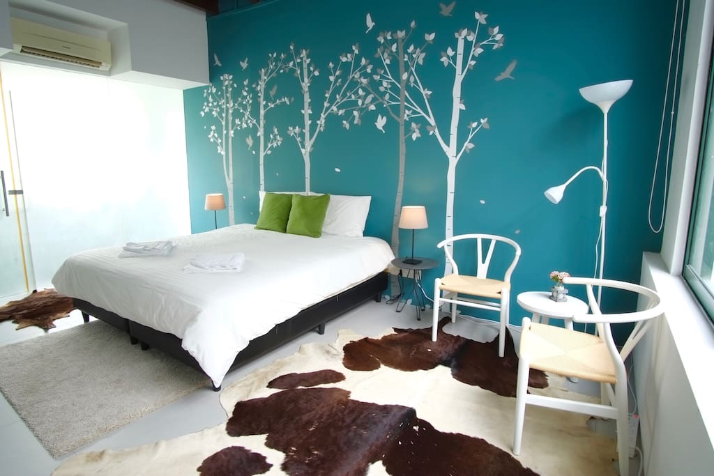 The Forest Duplex comes with a double bed (or 2 single beds) with the option to add a foldable bed. It is also equipped with an ensuite bathroom.