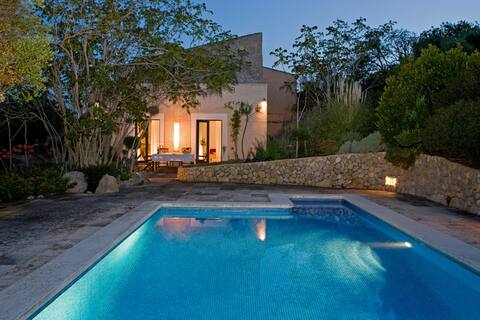 Phantastic quiet VILLA with super views