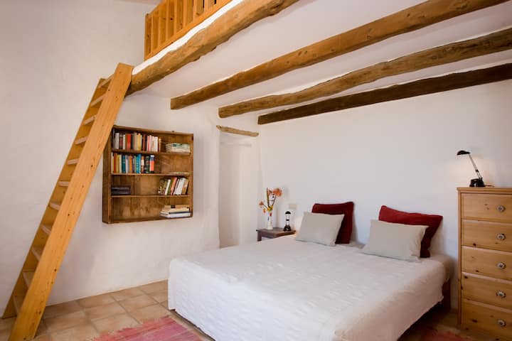 Flexibilné použitie: V tejto izbe sa môžu ubytovať 2 dospelí alebo až 5 detí: V galérii sú k dispozícii ďalšie tri lôžka - takže sviatočné zážitky detí sa nezastavia, ani keď idú spať...