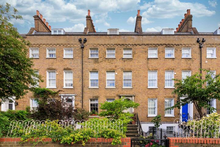 Georgian Town House in zone 1 gallery image 2