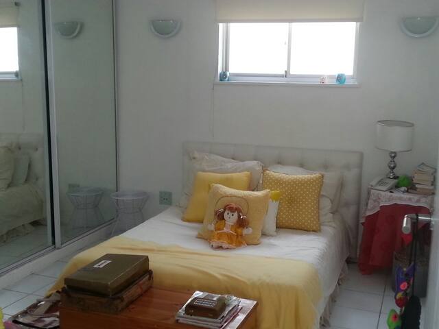 Beach Road Sea Point, promenade gallery image 4