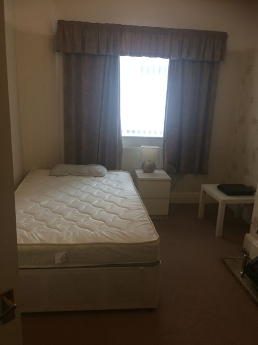 Ground floor double bedroom.