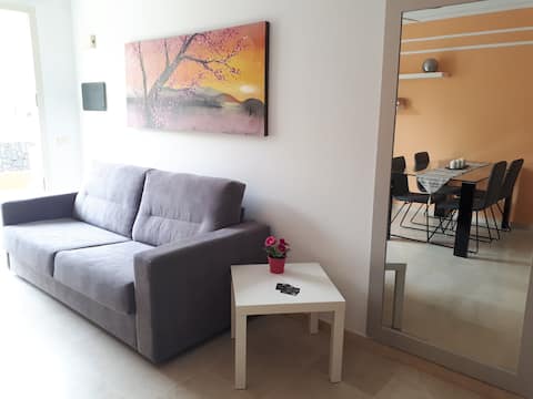 Popular Airbnb listing: WONDERFUL APARTMENT IN TENERIFE ! FREE WI-FI ! in Arona