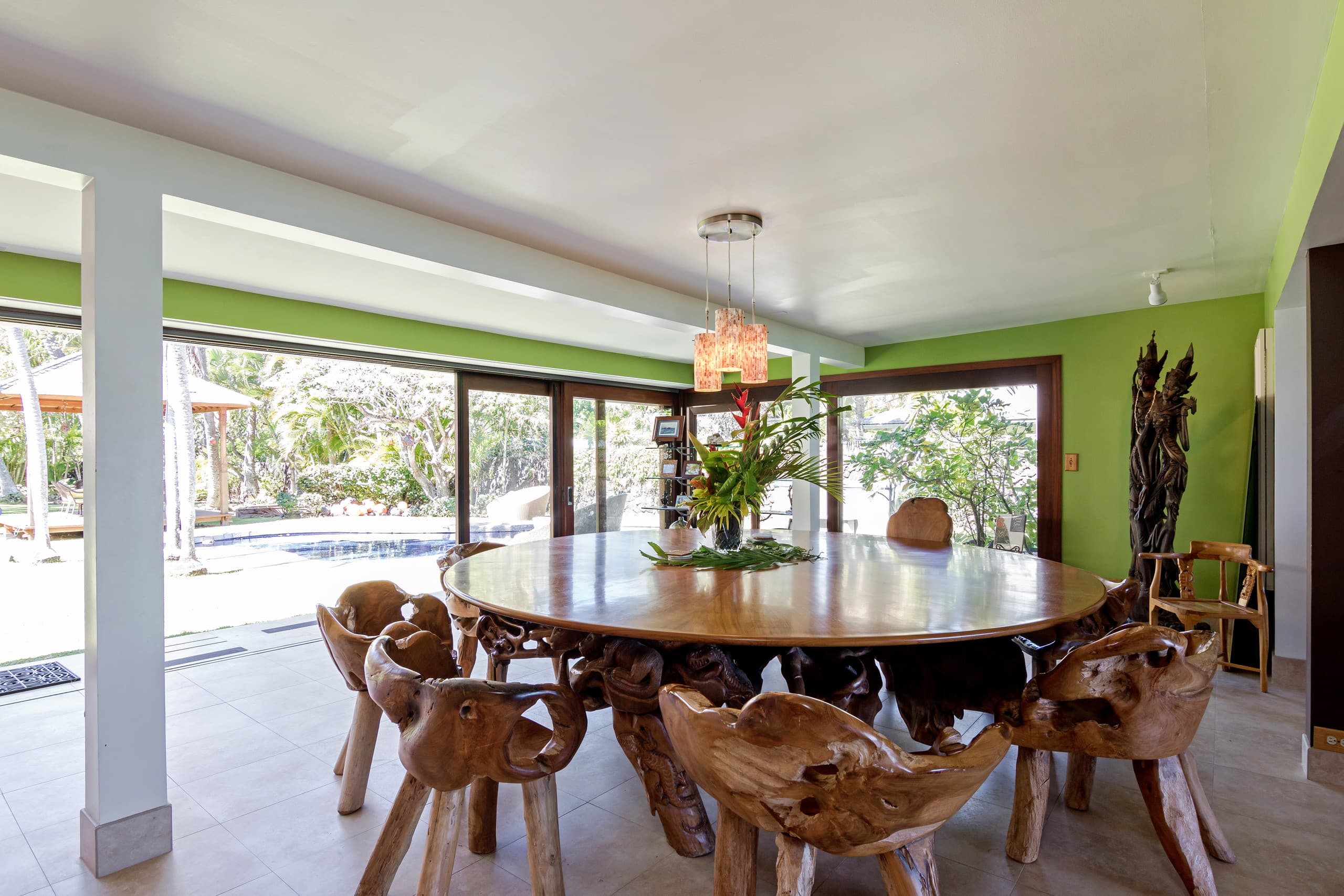 Home in Kailua · ★4.97 · 4 bedrooms · 4 beds · 3 baths - Image 30