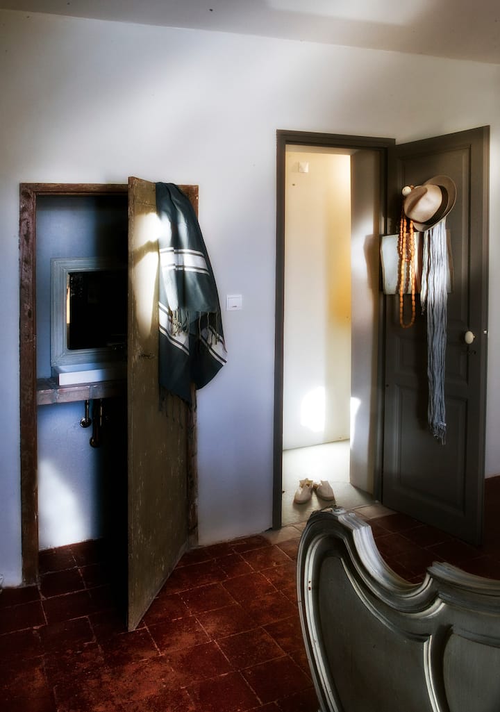 Chambre D'hotes De Charme: - Riez