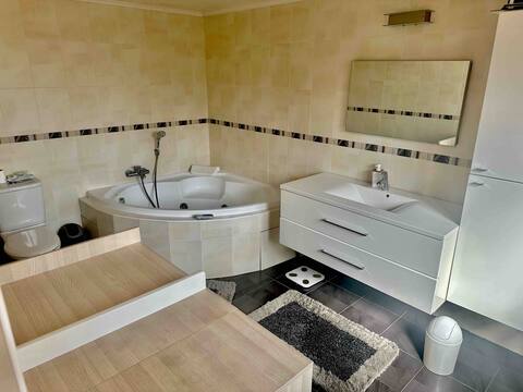 Quiet family home near Disney/SDF/Asterix