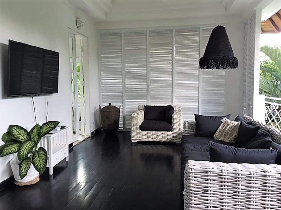 upstairs lounge