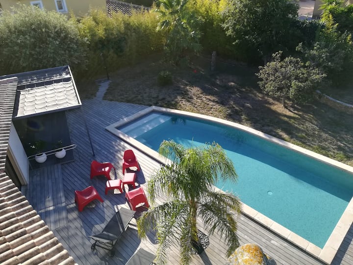 Studio T1  Proche Mer Avec Piscine - Sanary-sur-Mer