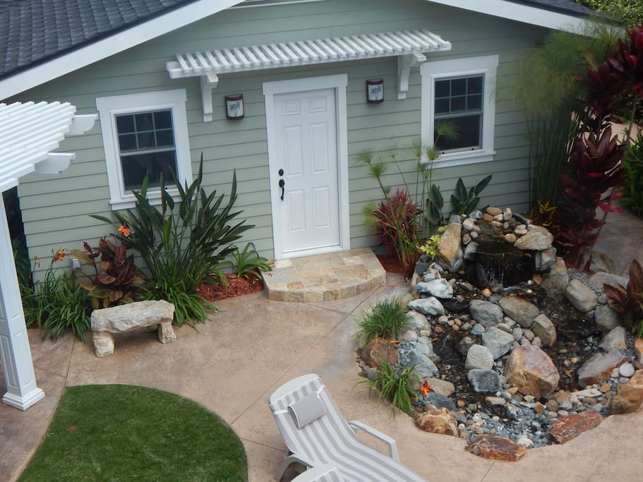 Coronado Island Cottages