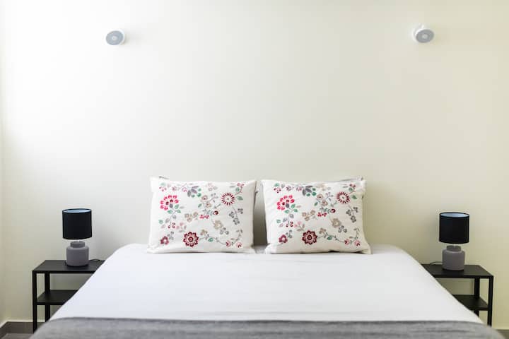 Suite (Room 1)