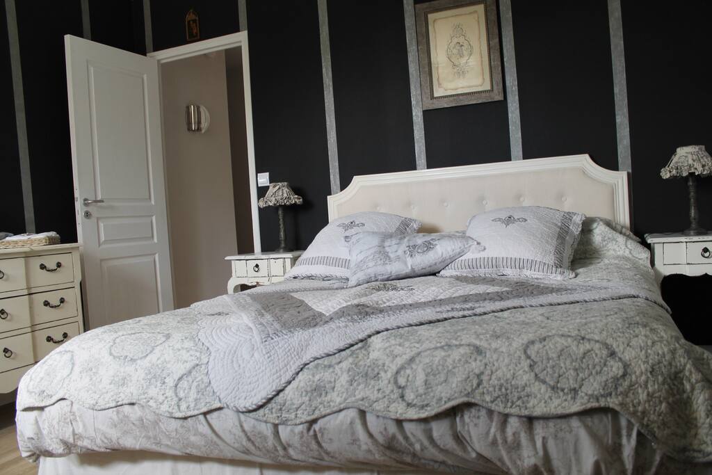 Chambre avec lit 160x200