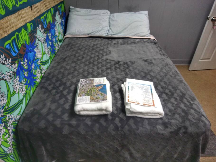 Full Size Bed