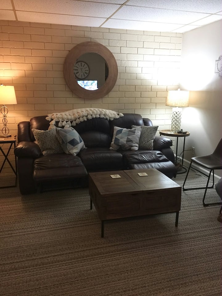 Charming Quiet Condo All To Yourself - Winston-Salem, NC