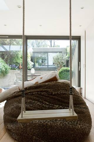 5 bedroom house next to Clapham Common gallery image 4