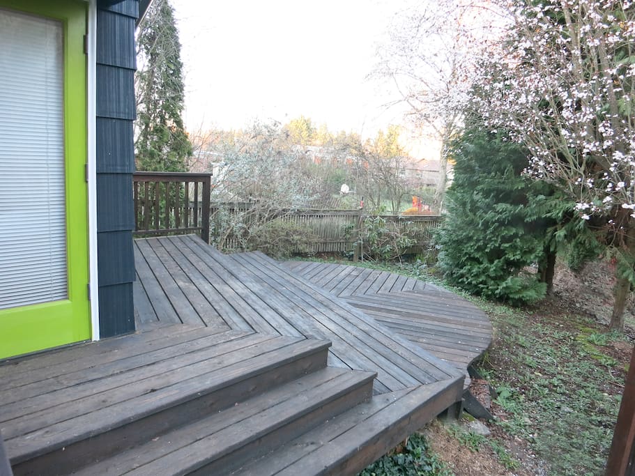 Great tiered deck
