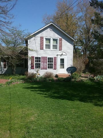 Airbnb Roscoe Vacation Rentals Places To Stay Illinois