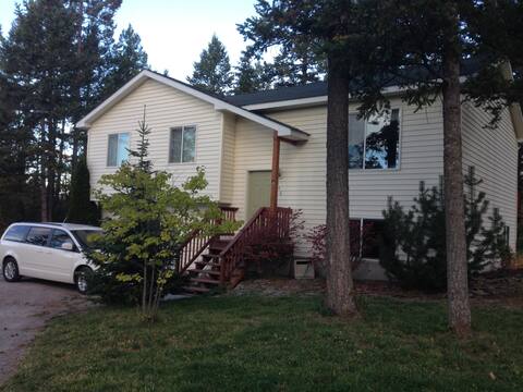 Quiet & Spacious Apartment Near Glacier Nat'l Park