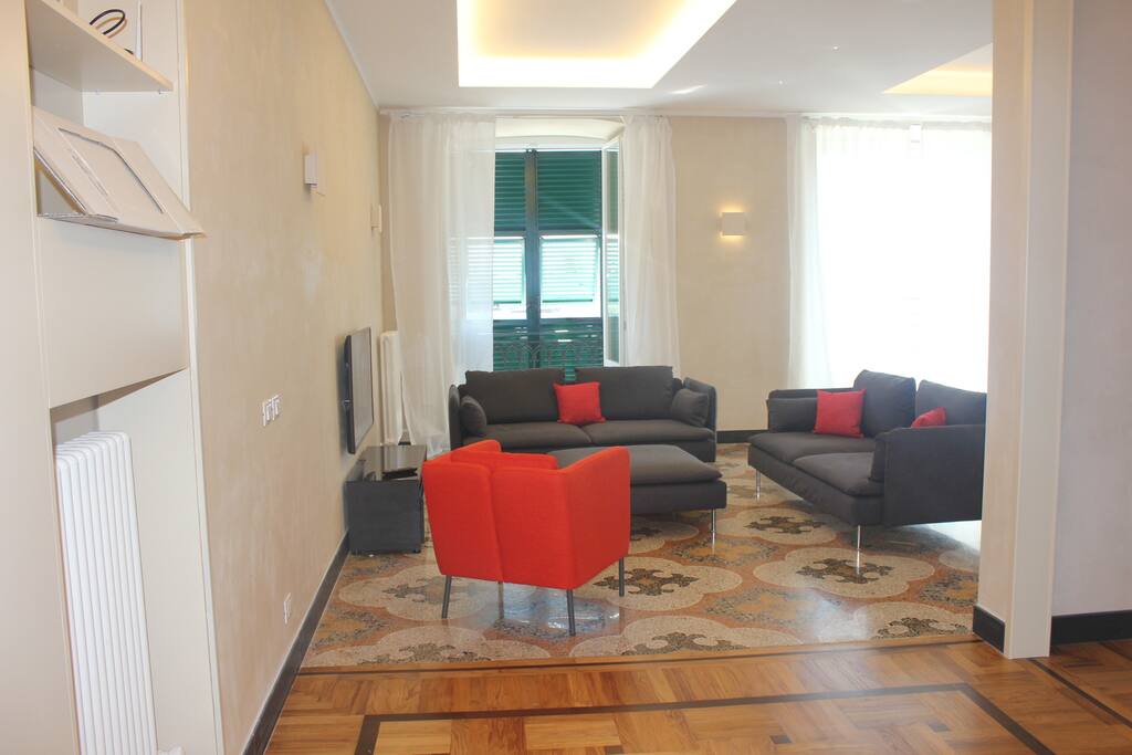 living room.
View from the entrance door