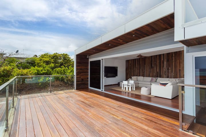 Tooshka’s Beach House