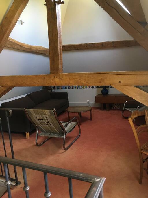 salon à disposition