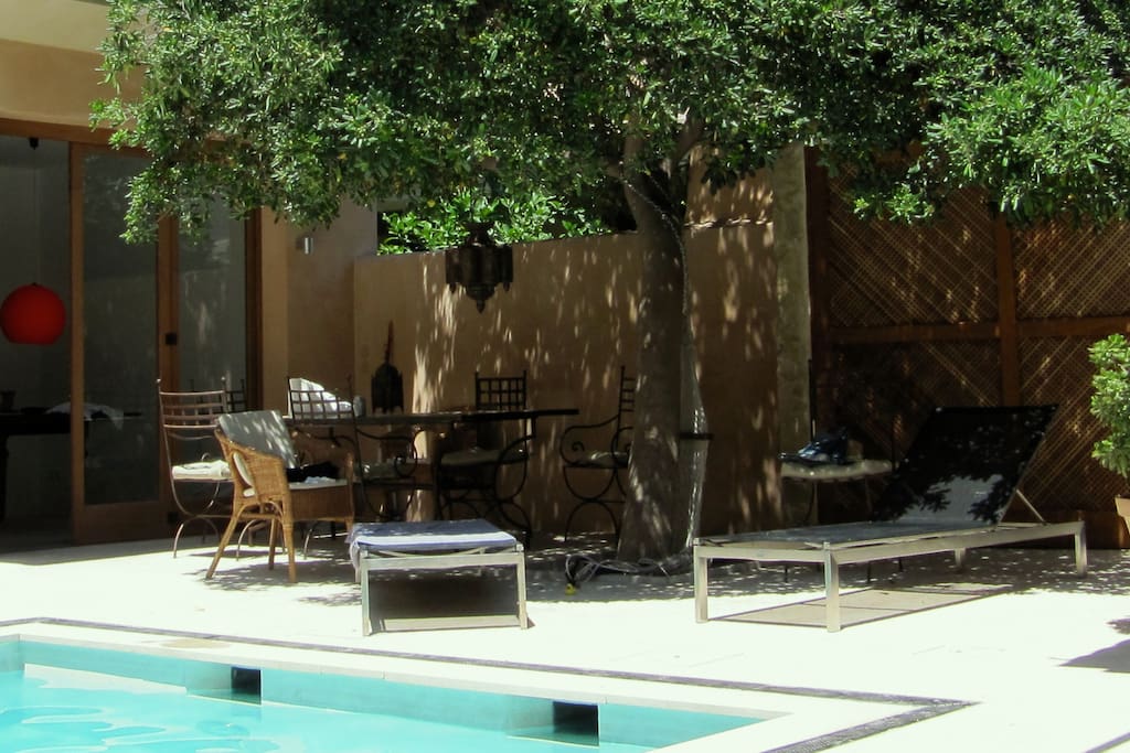 Outdoor dining area