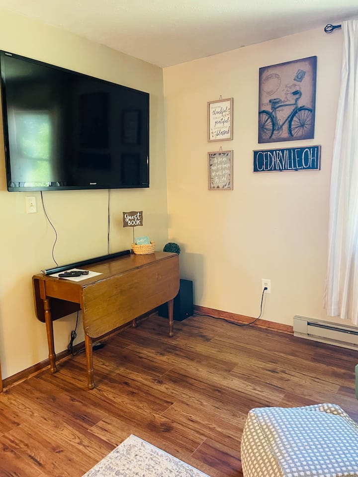 Apartment On Main-close To Cu And Bike Trail - Yellow Springs, OH