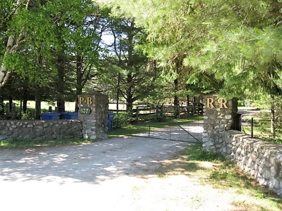 Pine & Birch Ranch & Retreat Front Gate