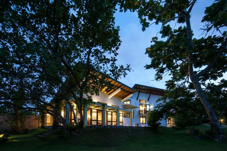 Airbnb Bandaragama Vacation Rentals Places To Stay