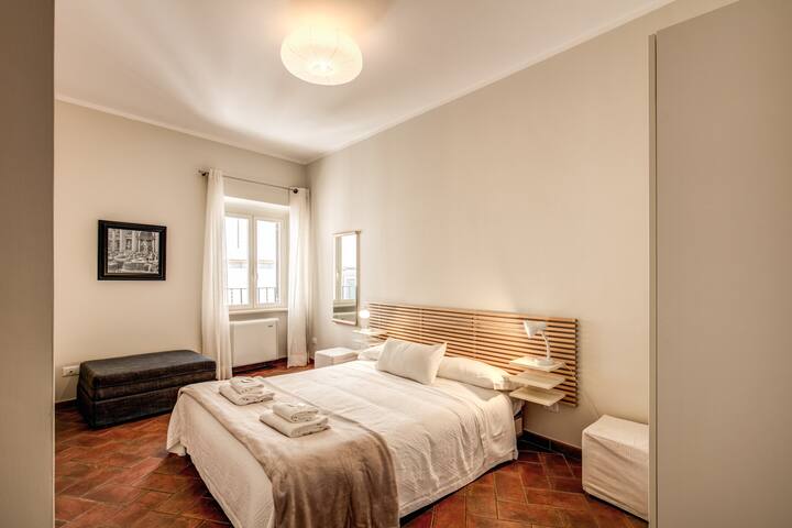 2 apartments in the center with terrace gallery image 4