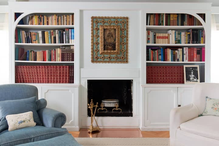 Suite ruang tamu persendirian dengan pemandangan.