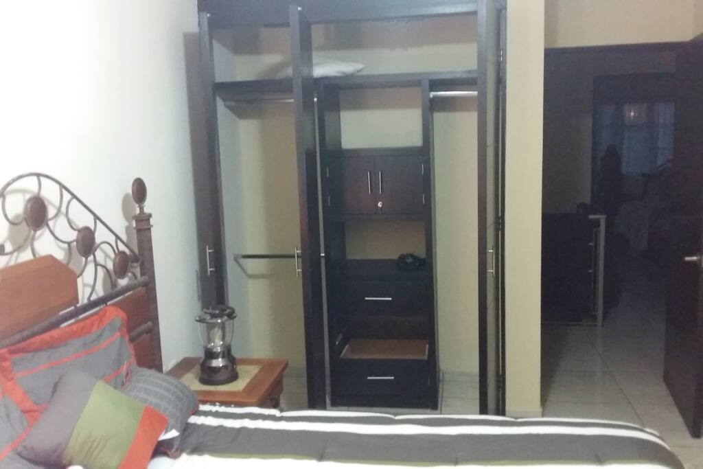 Closet amplio