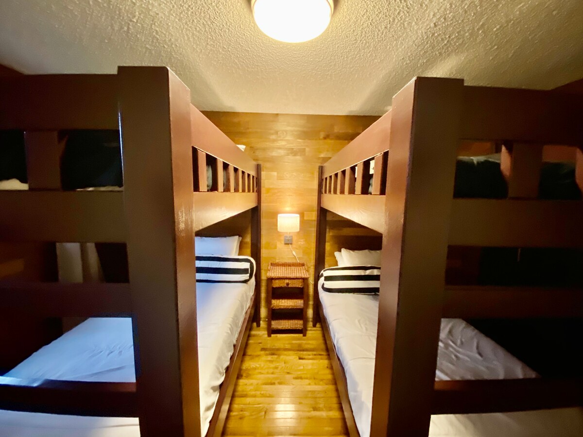 საძინებელი 4