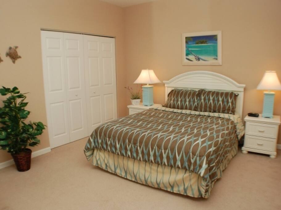 Guest bedroom