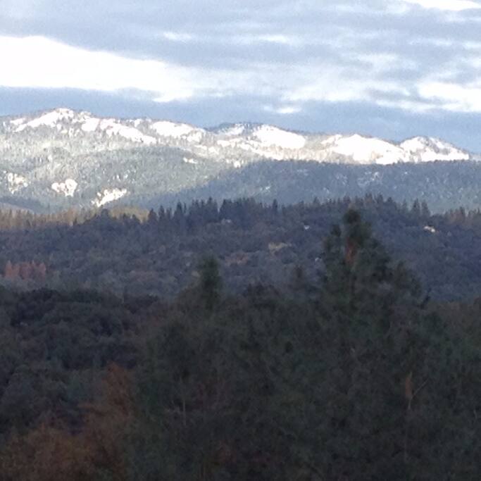 The mountains above Eagles Nest