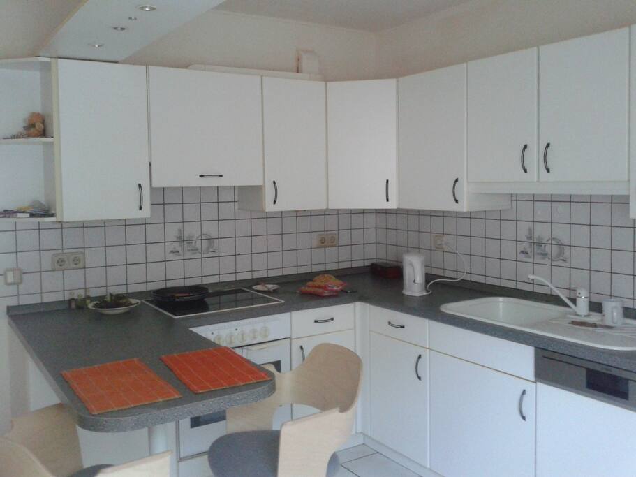 Have a tasty meal in the fully equipped kitchen