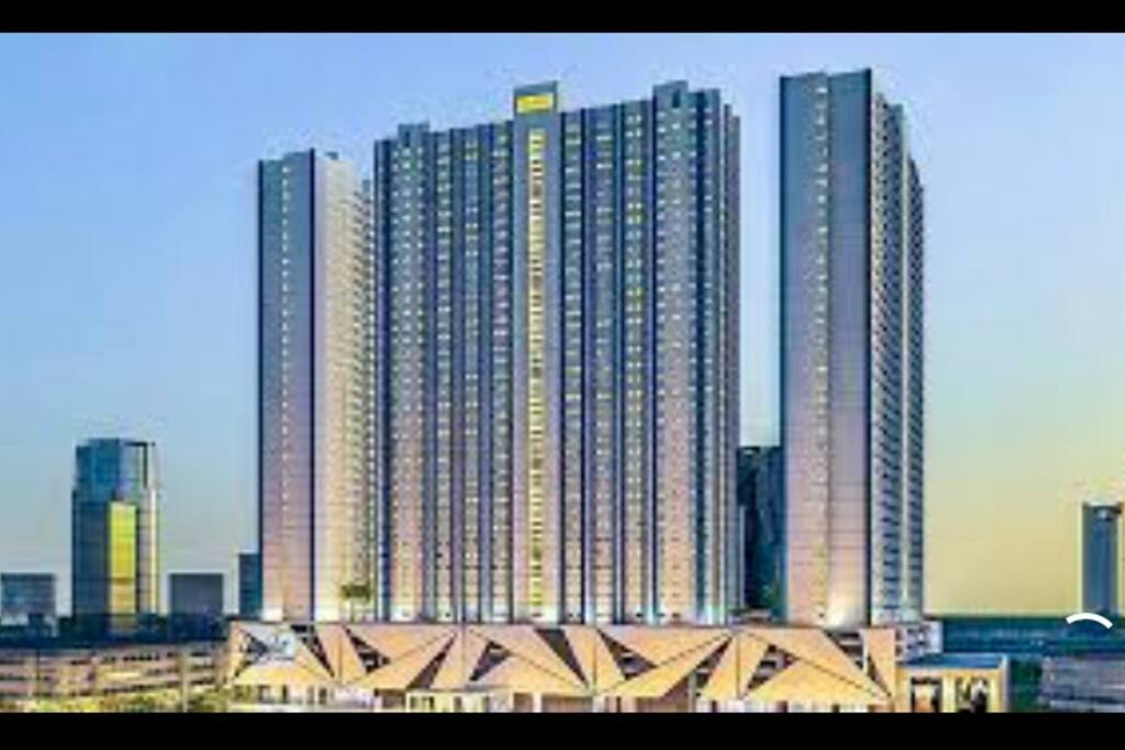 SMDC Light Residences
Mandaluyong City