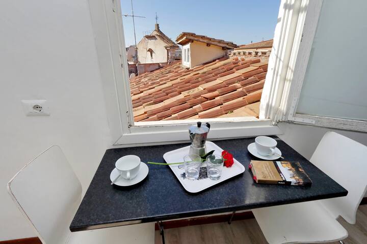 Apt lavatore TREVI in the heart of Roma gallery image 3